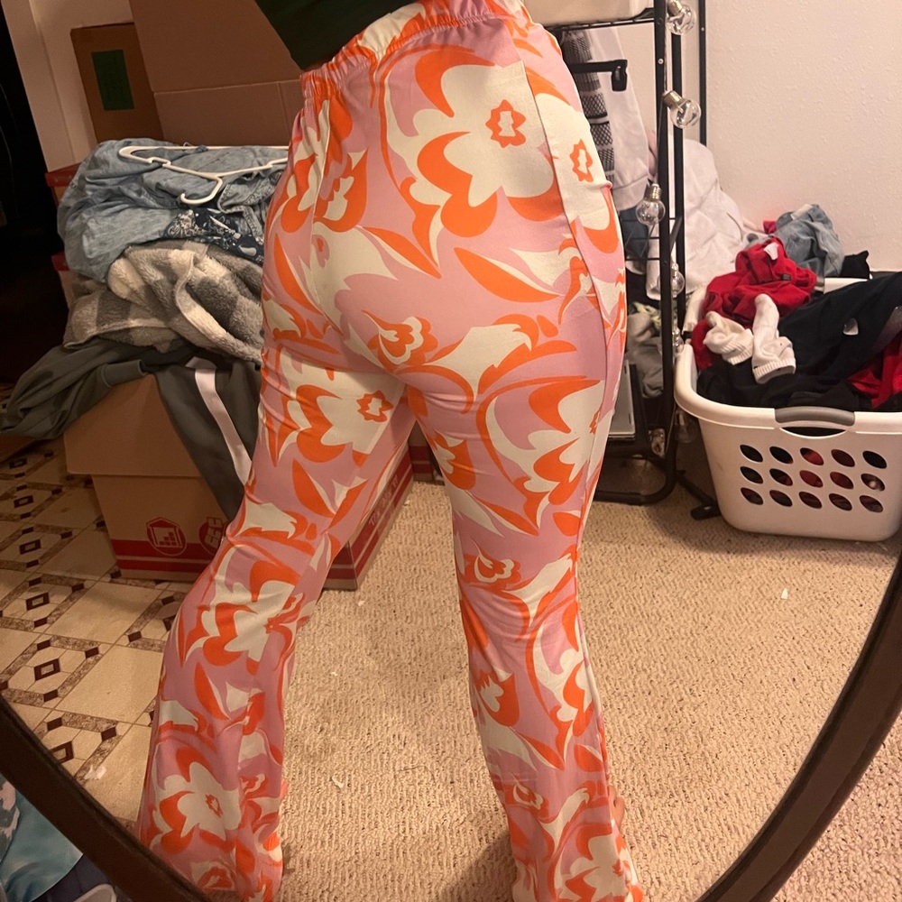 Fun pants - Picture 2 of 4